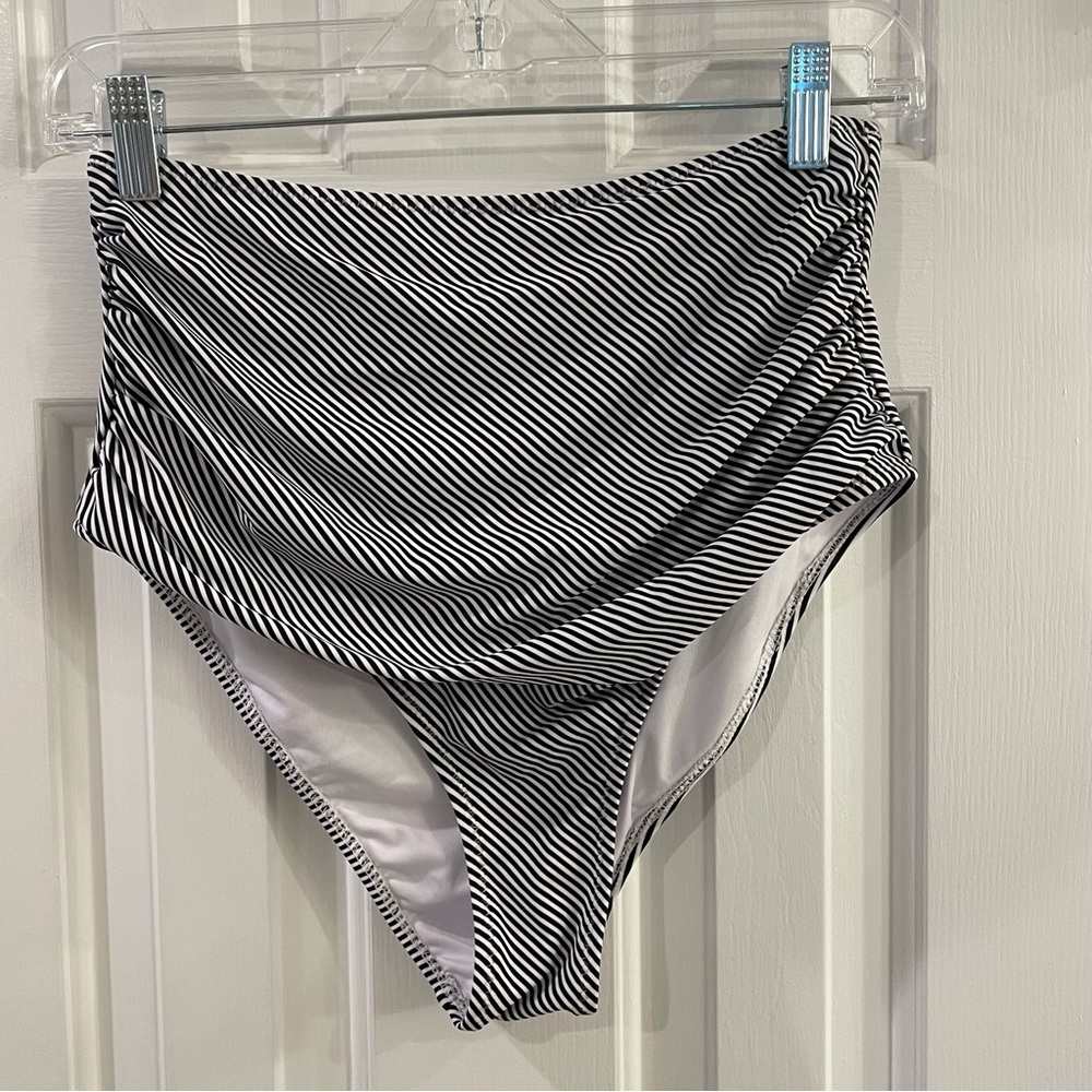 Cupshe High Waisted Shirred Bikini Bottom Black/White - Large L